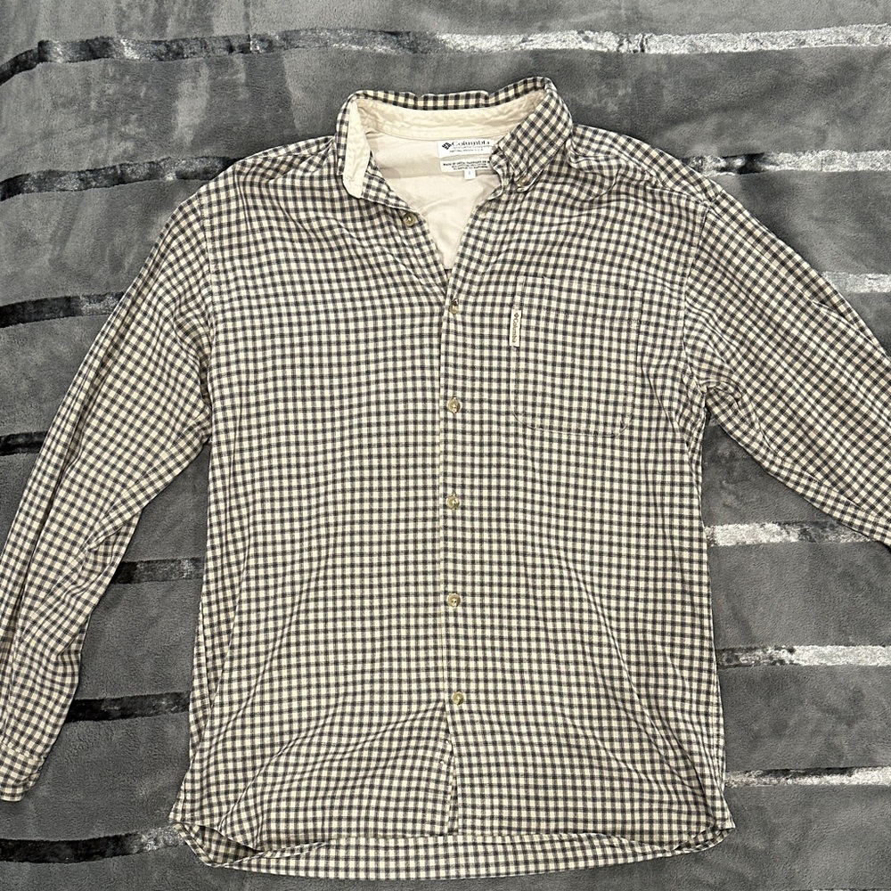 Columbia Men's Checkered Shirt in Black and Cream